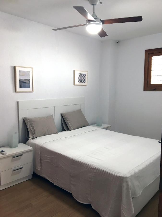 Apartamento Con Vistas Al Mar. Primera Linea De Playa. アグアドゥルセ エクステリア 写真