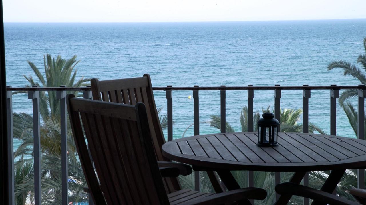 Apartamento Con Vistas Al Mar. Primera Linea De Playa. アグアドゥルセ エクステリア 写真